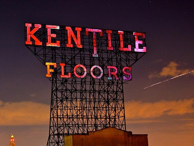 Kentile Floors Sign