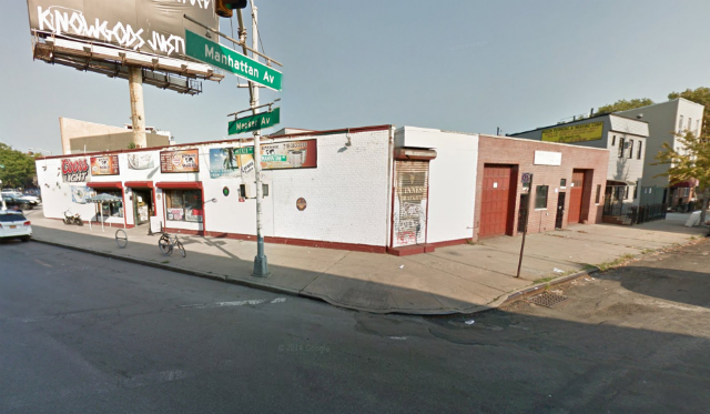 406 Manhattan Avenue, image from Google Maps