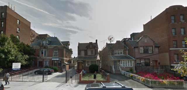 200 Linden Boulevard (middle two houses), image from Google Maps