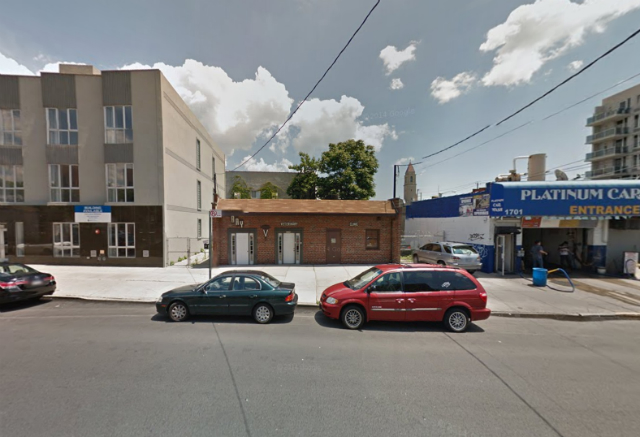 2579 East 17th Street, image from Google Maps