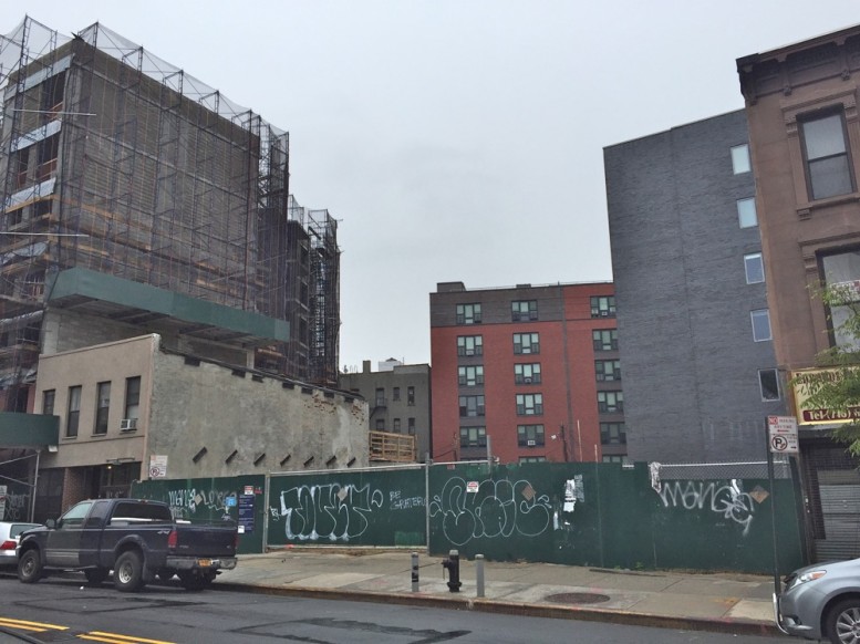 1045 Fulton Street