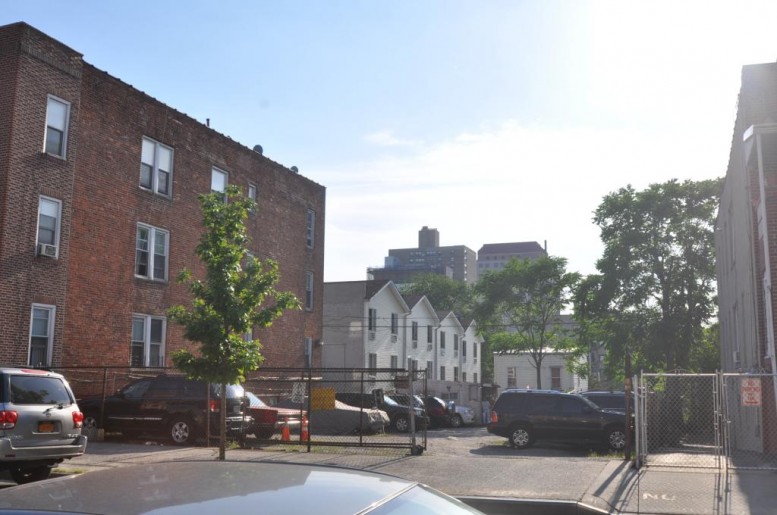 1685 Monroe Avenue, photo by Christopher Bride for PropertyShark