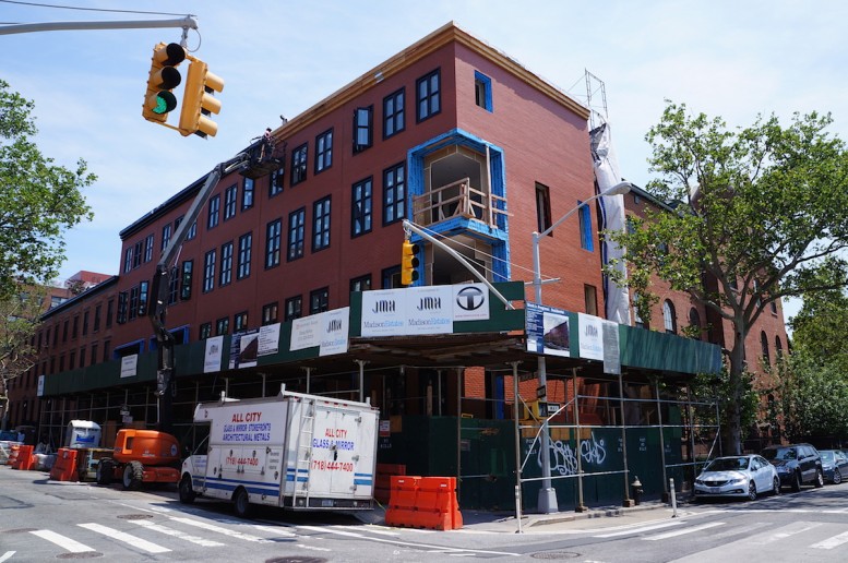 Townhouses of Cobble Hill, 110-126 Congress Street