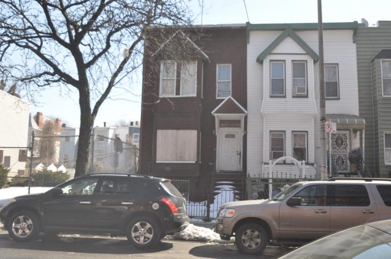 1048 Jefferson Avenue