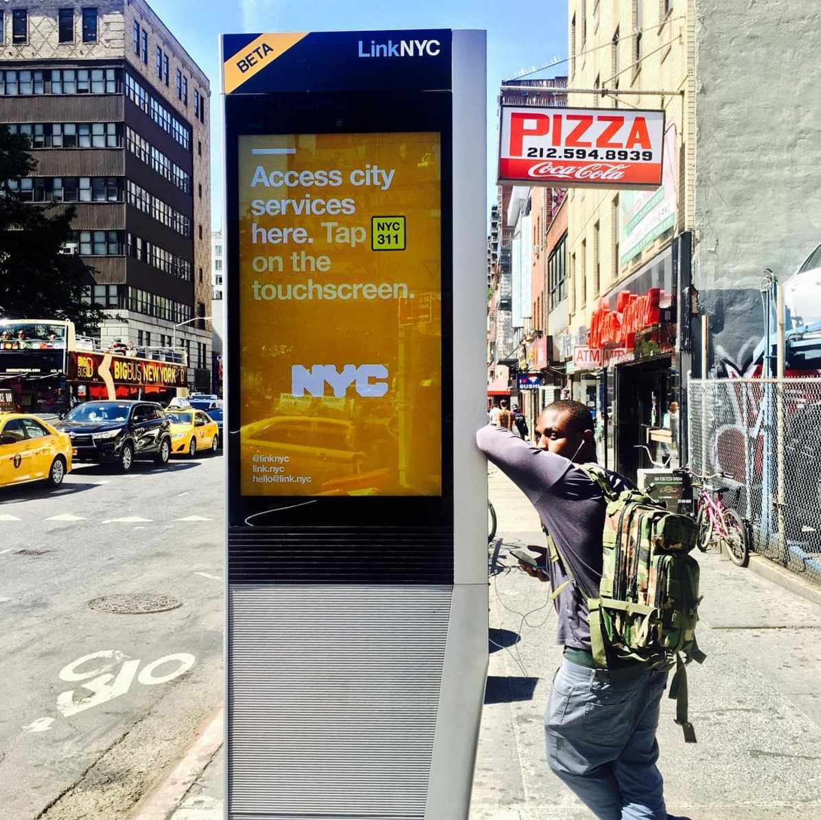 A LinkNYC kiosk. Credit: @linknycofficial on Instagram