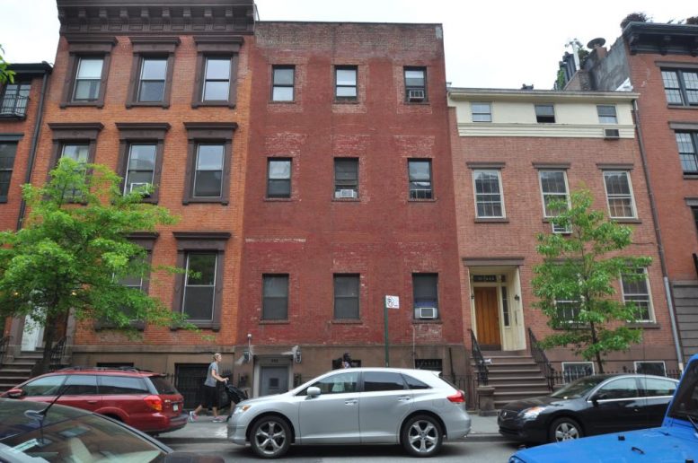 442 West 22nd Street