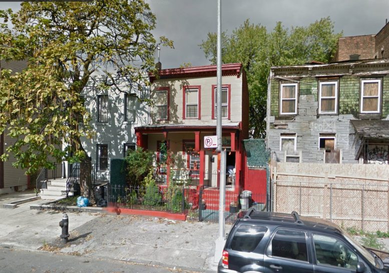 725 Lafayette Avenue