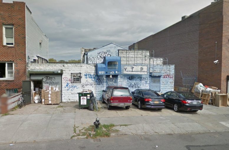 1049 Dahill Road