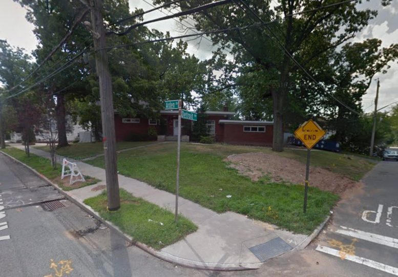 126 Detroit Avenue
