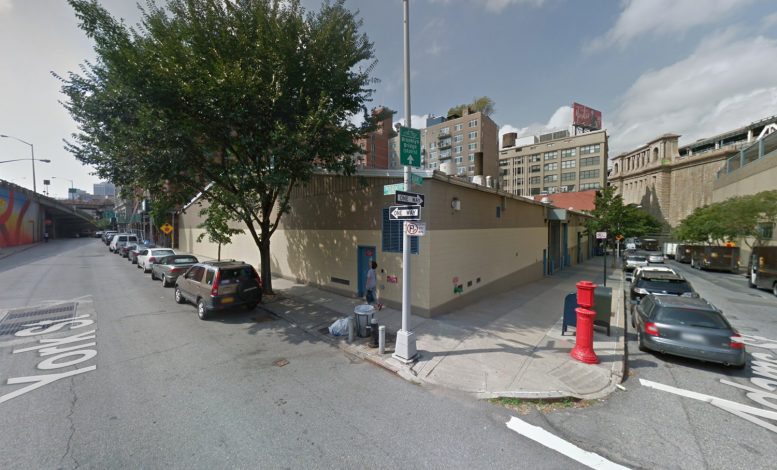 98 Front Street