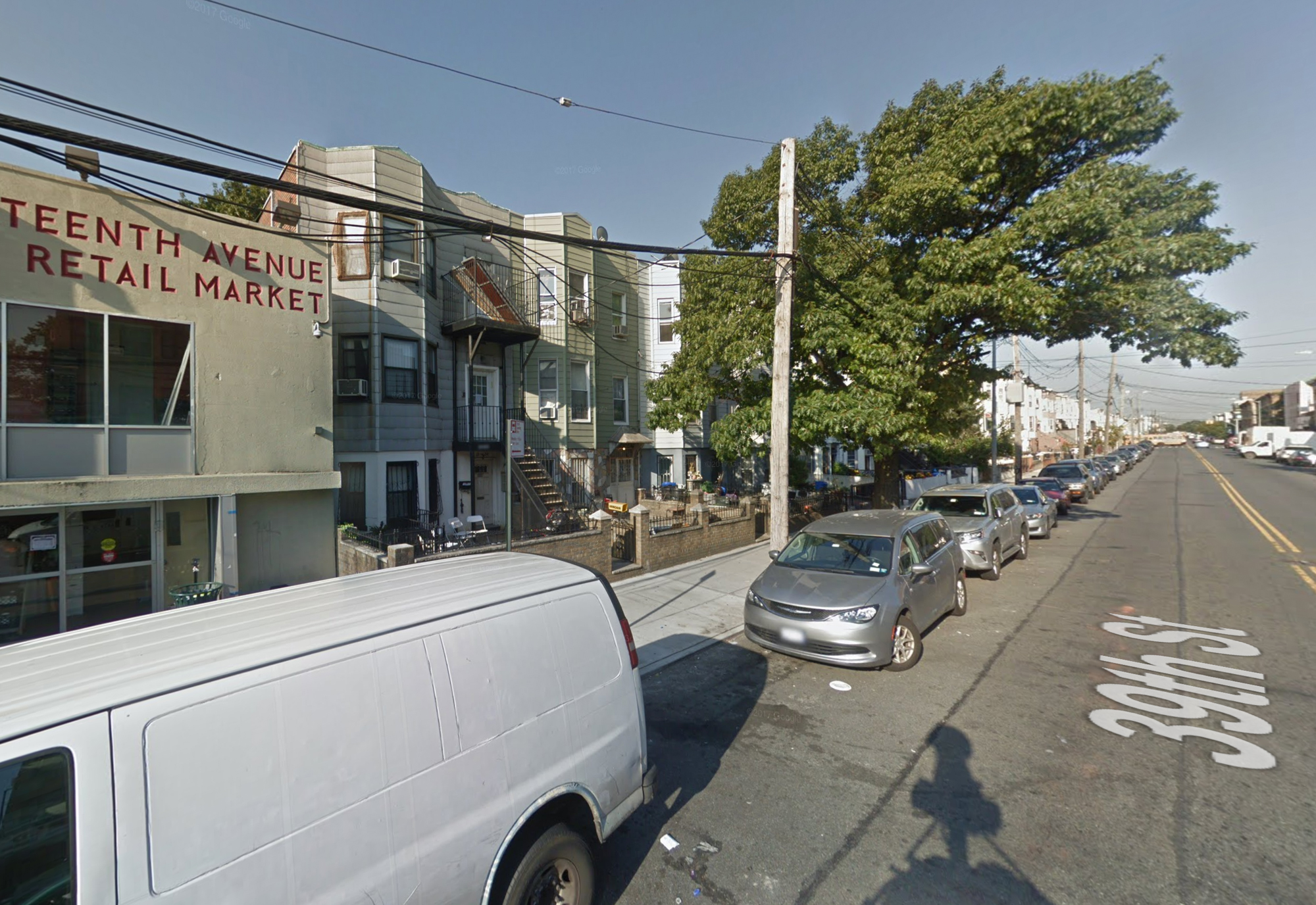 1252 39th Street, second building to the right of the retail market, via Google Maps