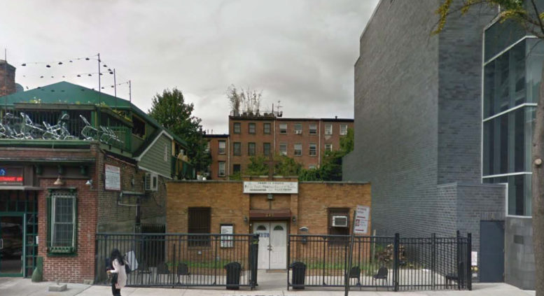 228 Vanderbilt Ave - Google Maps