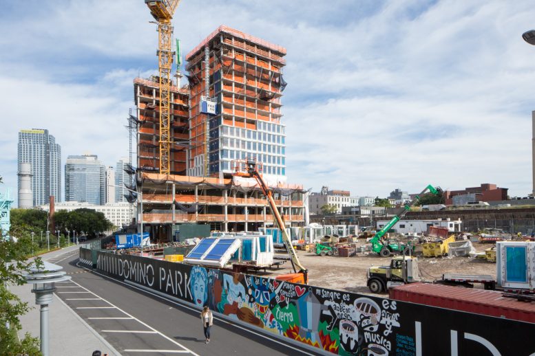 260 Kent Avenue beside the newly opened River Street, image by Andrew Campbell Nelson