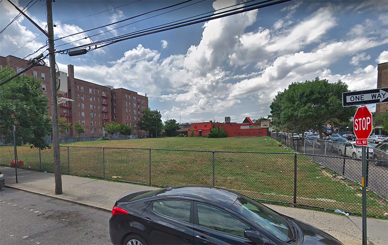 1406 Gateway Boulevard, Far Rockaway Queens