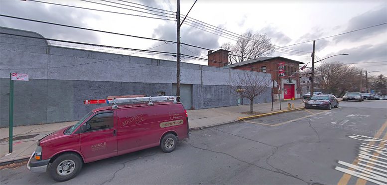 150-23 Barclay Avenue in Flushing, Queens