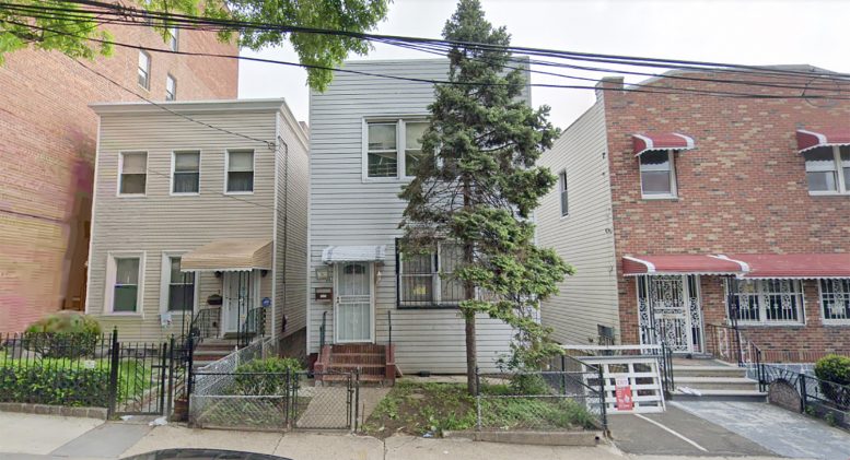 261 East 202 Street in Jerome Park, The Bronx