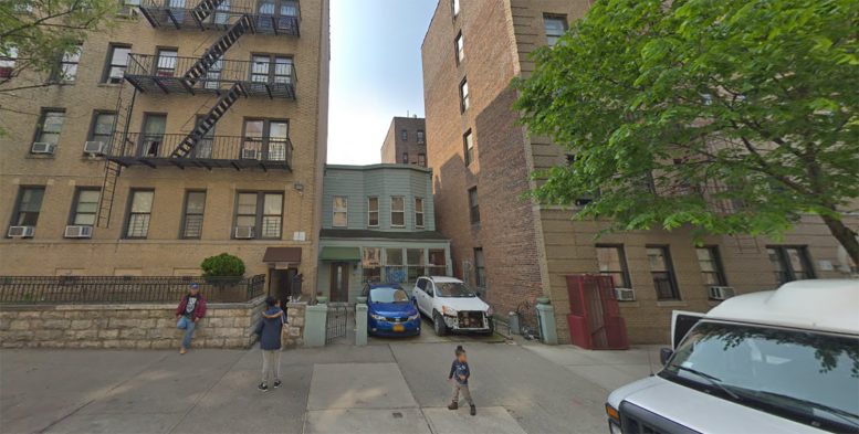3056 Decatur Avenue in Norwood, The Bronx