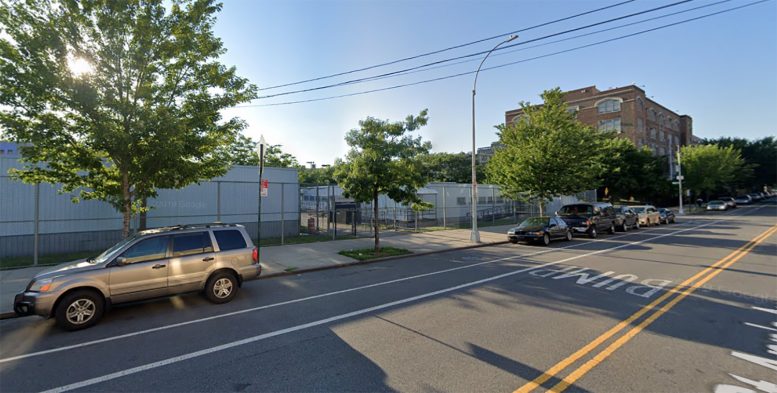 639 St. Ann's Avenue in Woodstock, The Bronx