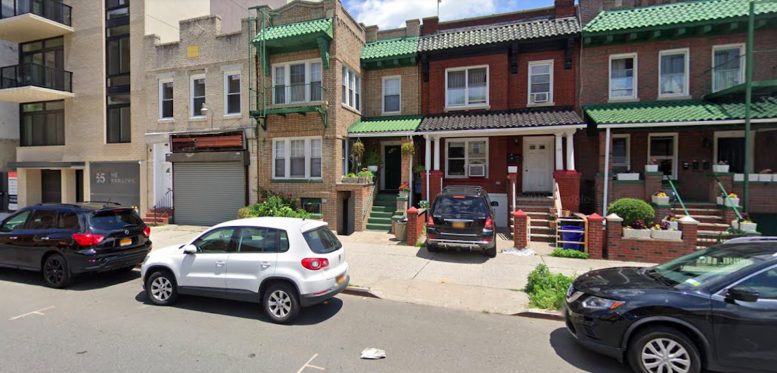 73 West End Avenue in Manhattan Beach, Brooklyn