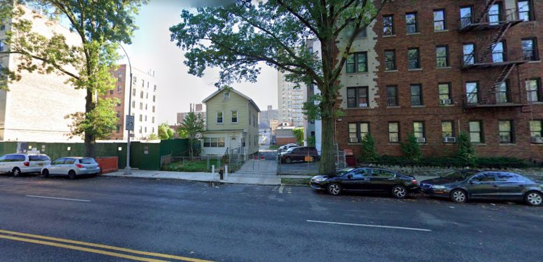 2428 Bronx Park East in Williamsbridge, The Bronx