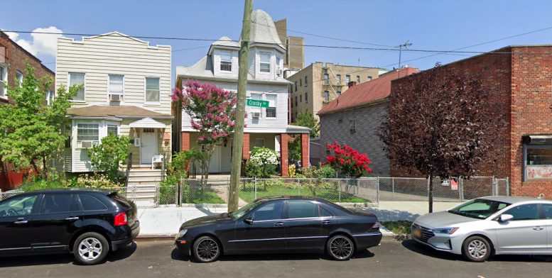 1616 Crosby Avenue in Pelham Bay, The Bronx