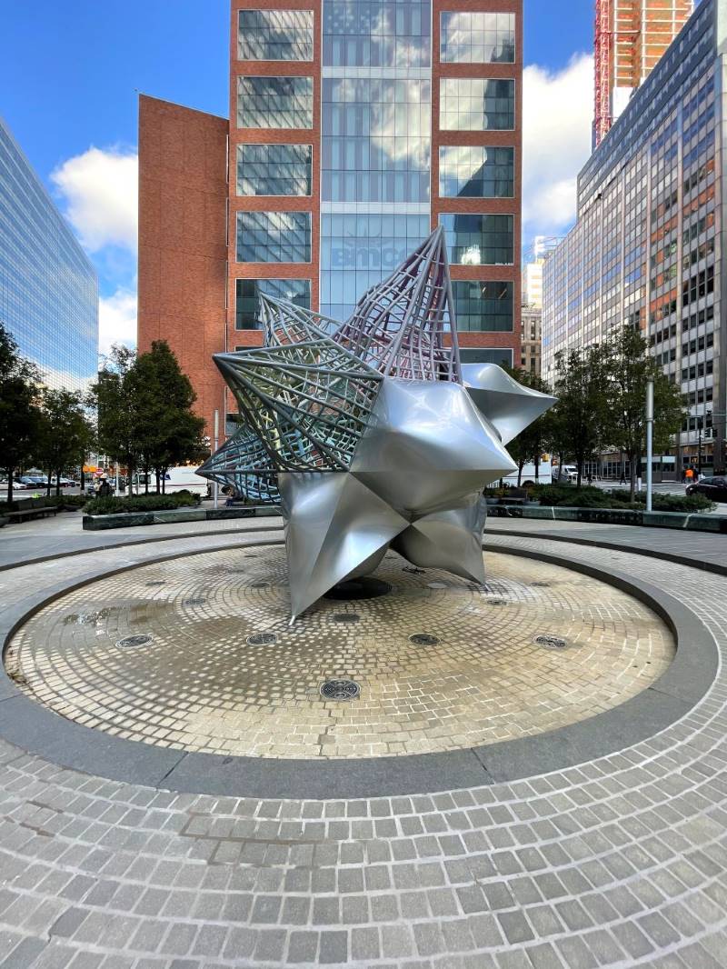 Frank Stella's 'Jasper's Split Star' sculpture at 7 World Trade Center - Photo by Michael Young