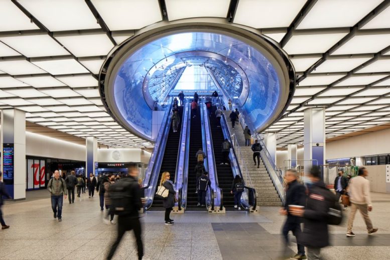 Looking up at the East End Gateway inside Penn Station's new Long Island Railroad (LIRR) Concourse - Courtesy of Lucas Blair Simpson © SOM