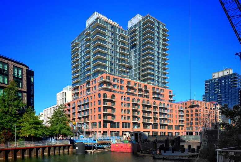 395 Carroll Street & 325 Bond Street. Photo by Michael Young.