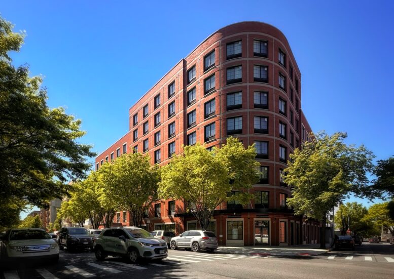 872 Bronx Park South. Photo by Michael Young.