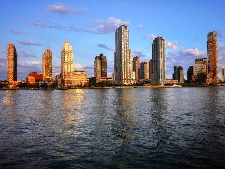 Hunters Point South, Queens. Photo by Michael Young.